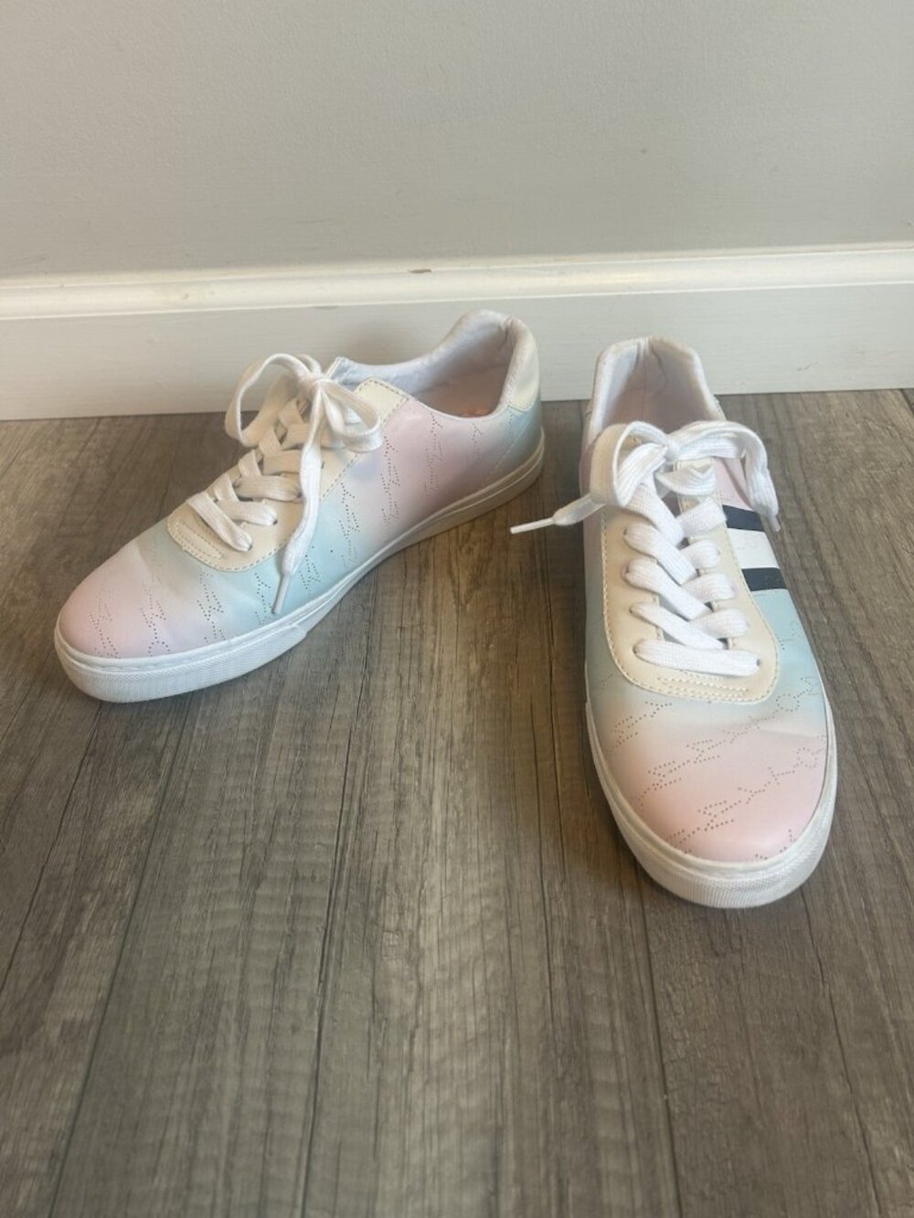 Tommy Hilfiger TWLAYLEE Women’s Sneakers Size 10M Pastel Stripe Casual Shoes - Picture 5 of 12